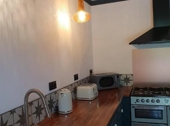 Rusty Shears46 Eclectic Couples Escape, Hot Tub & Cahors Vineyards וילה Lacapelle-Cabanac