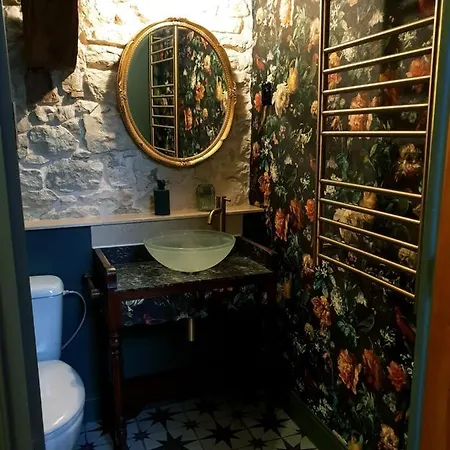 Villa Rusty Shears46 Eclectic Couples Escape, Hot Tub & Cahors Vineyards Lacapelle-Cabanac