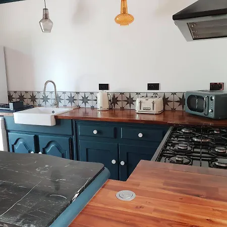 Rusty Shears46 Eclectic Couples Escape, Hot Tub & Cahors Vineyards * Lacapelle-Cabanac