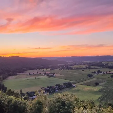 Rusty Shears46 Eclectic Couples Escape, Hot Tub & Cahors Vineyards * Lacapelle-Cabanac