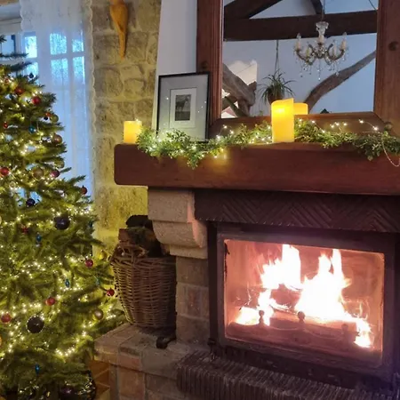 Rusty Shears46 Eclectic Couples Escape, Hot Tub & Cahors Vineyards Villa *