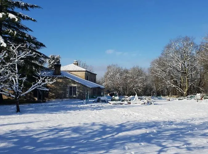 Rusty Shears46 Eclectic Couples Escape, Hot Tub & Cahors Vineyards Villa