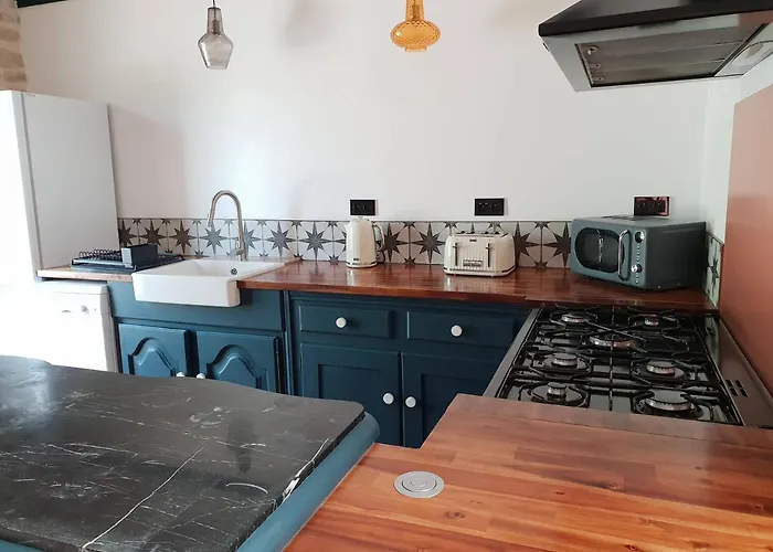 Rusty Shears46 Eclectic Couples Escape, Hot Tub & Cahors Vineyards * Lacapelle-Cabanac