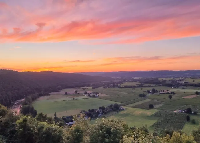 Rusty Shears46 Eclectic Couples Escape, Hot Tub & Cahors Vineyards * Lacapelle-Cabanac